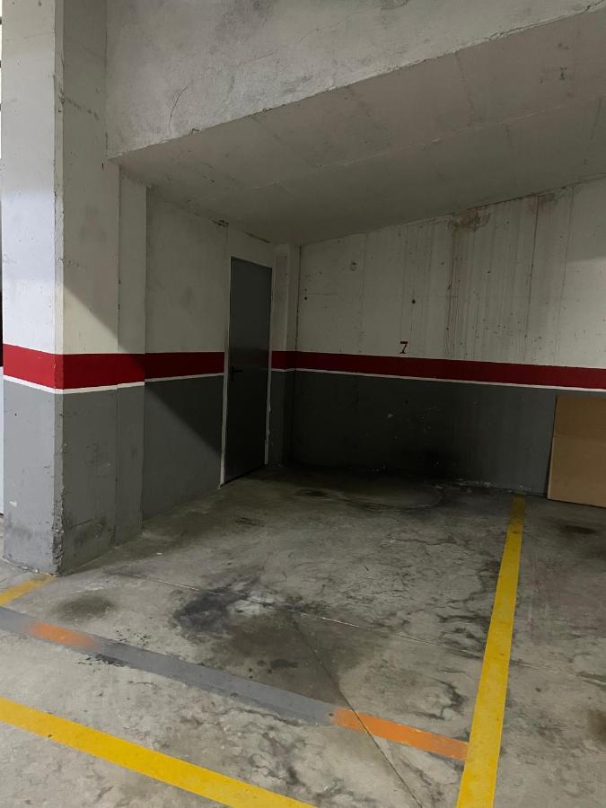 Acogedor Apartamento Vallparadis Con Parking テラサ エクステリア 写真