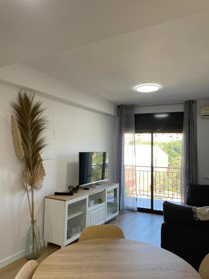 Acogedor Apartamento Vallparadis Con Parking テラサ エクステリア 写真
