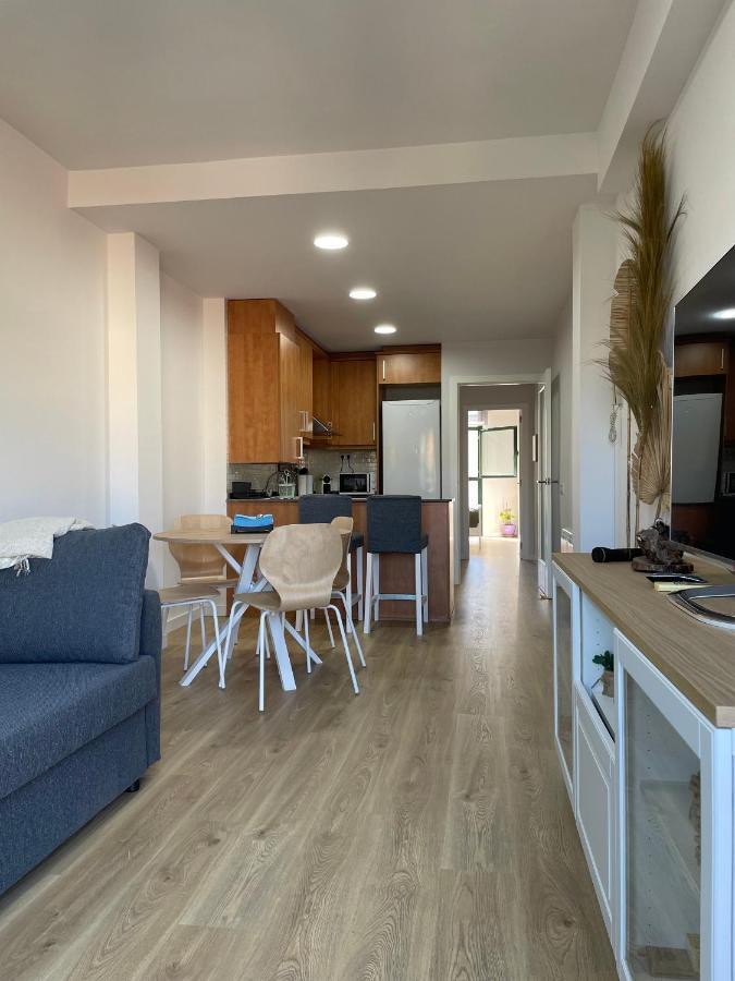 Acogedor Apartamento Vallparadis Con Parking テラサ エクステリア 写真